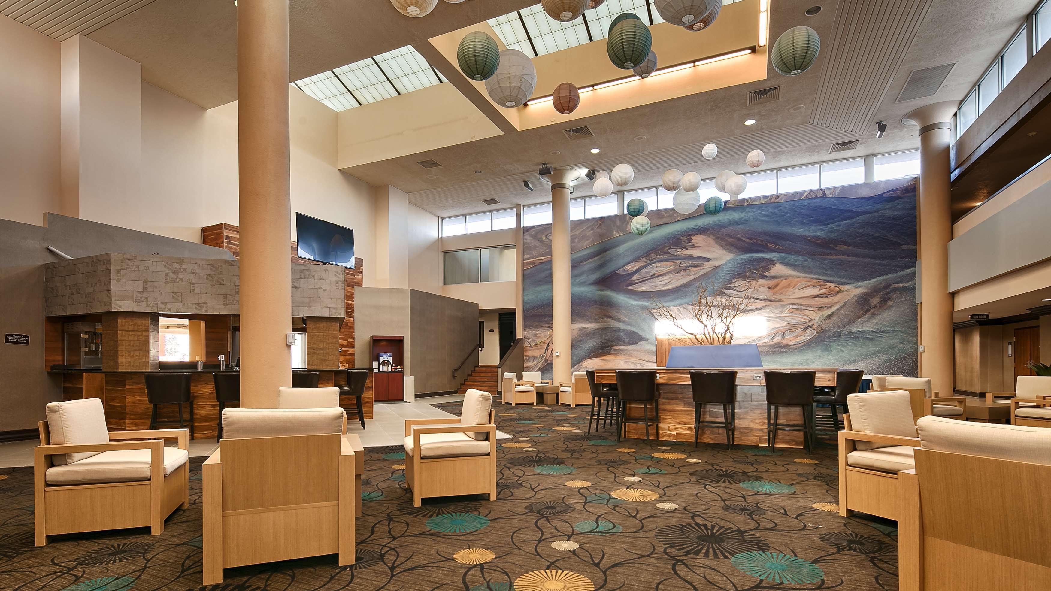 Hotel Western Airport & Conference Center