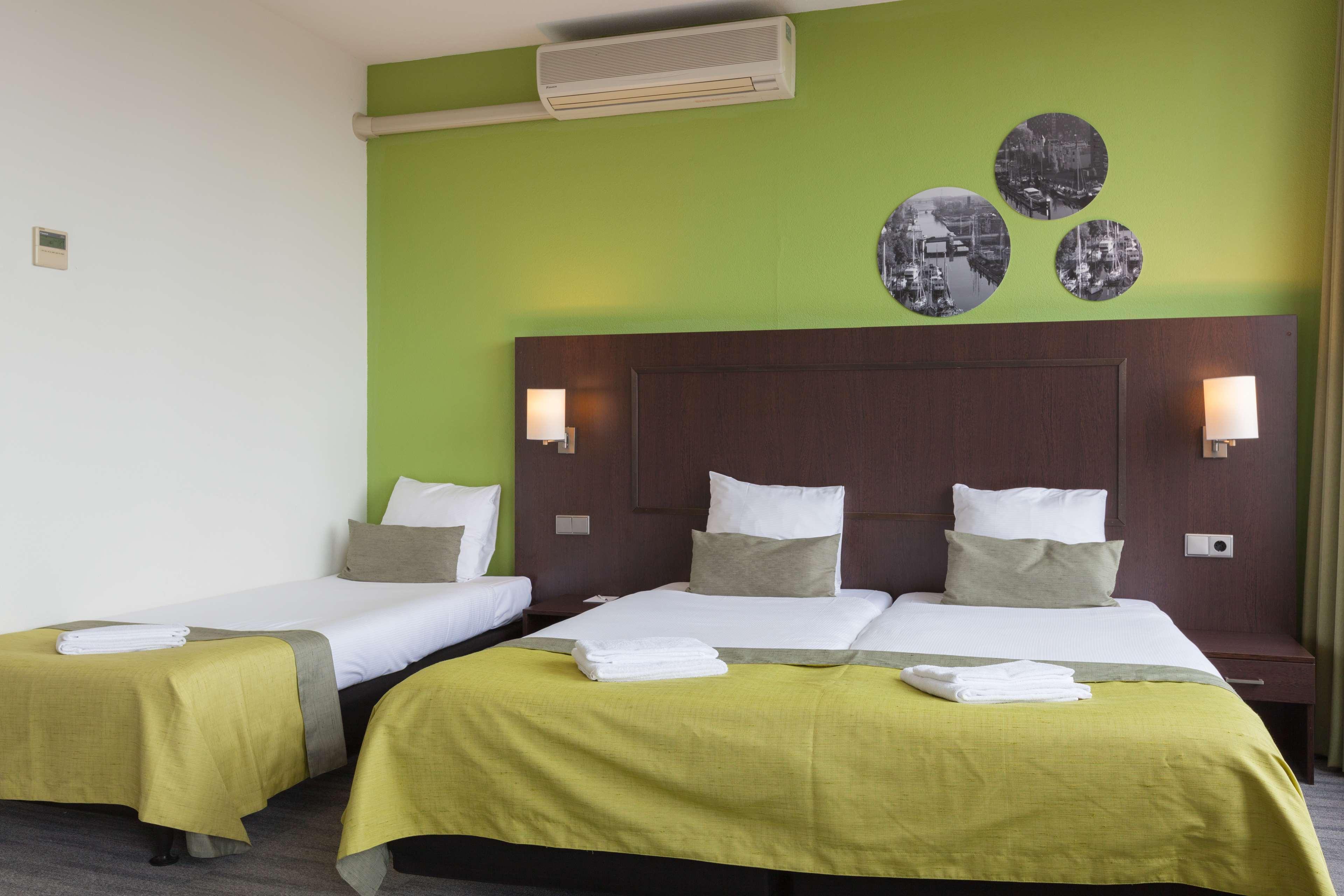 Western Airport & Conference Center Hotel