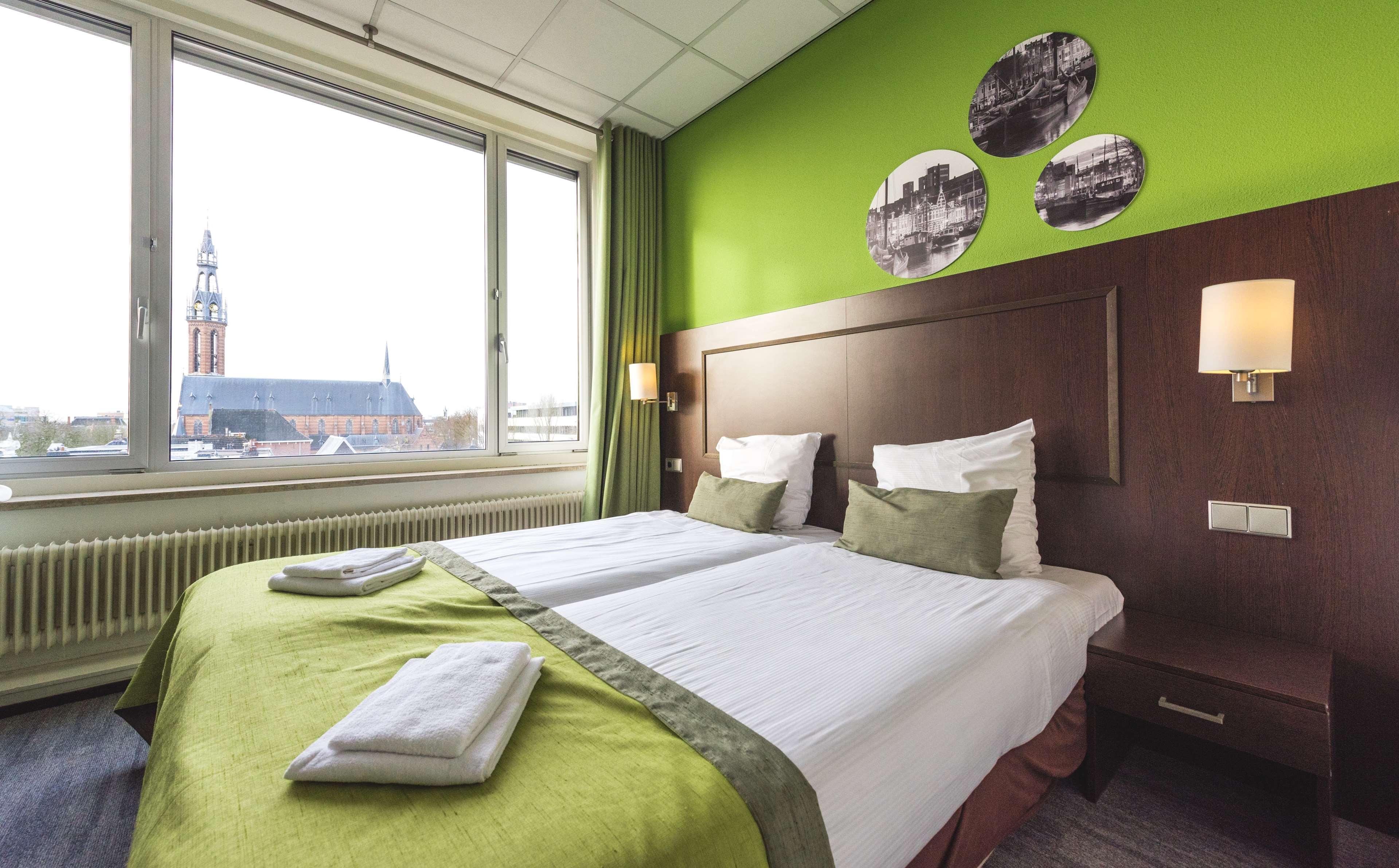 Western Airport & Conference Center Hotel 3*