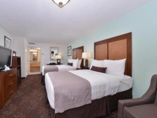 Western Airport & Conference Center Hotel